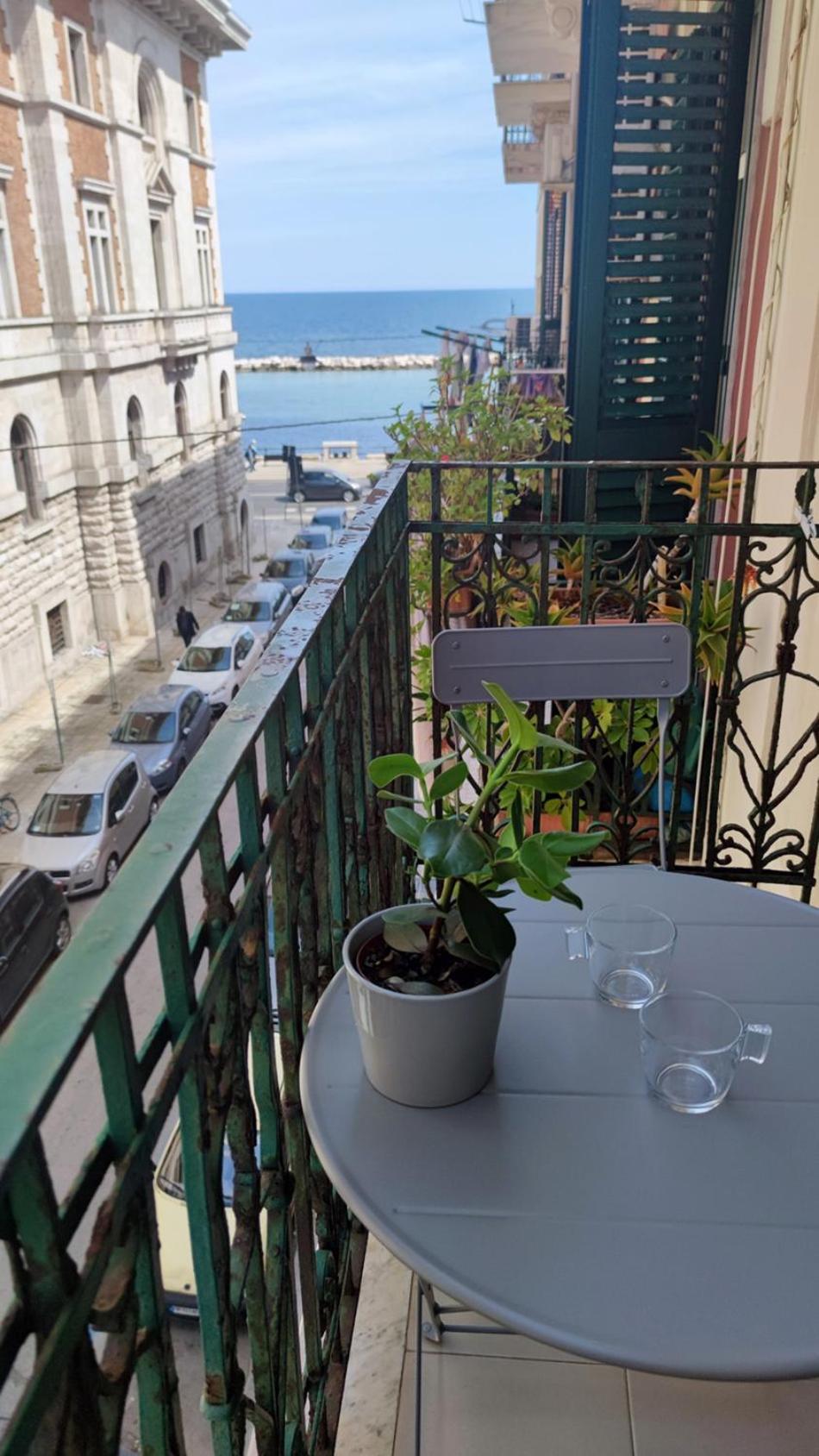 Casa Di Roby Bari Exterior foto